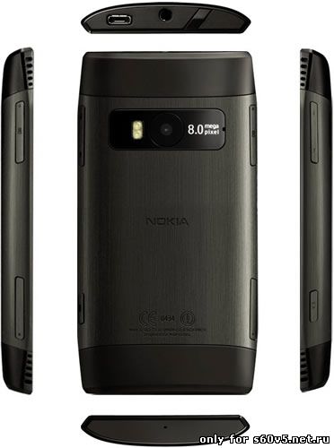 По данному фото видно, что Он будет заряжаться только от usb разъёма. Также на той же панели будет аудиразъём и кнопка включения/выключения.